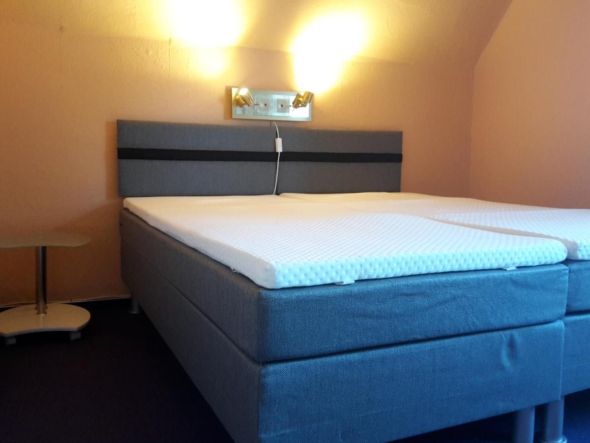 Ferienwohnung Dresden West Buitenkant foto