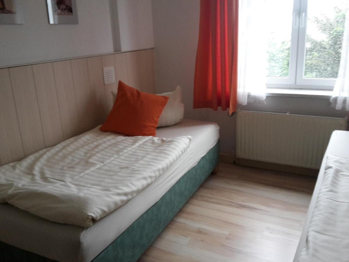 Ferienwohnung Dresden West Buitenkant foto